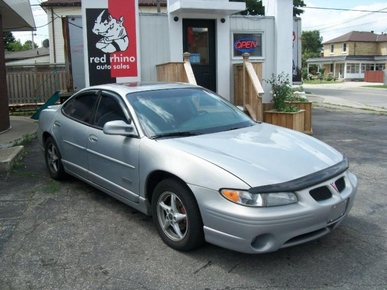 Used 2000 Pontiac Grand Prix GTP for sale in Cambridge, ON