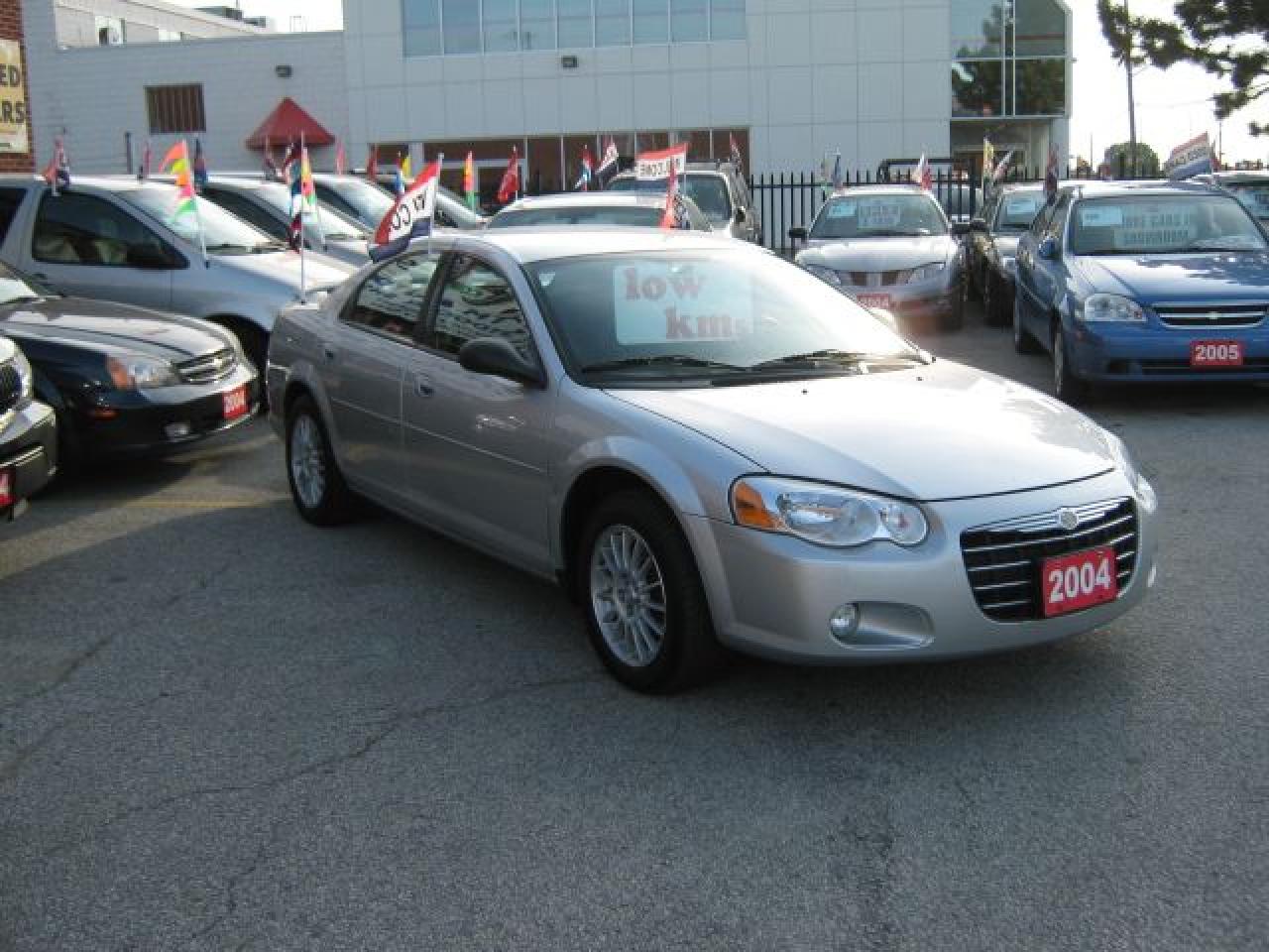 Used 2004 Chrysler Sebring LX for sale in North York, ON