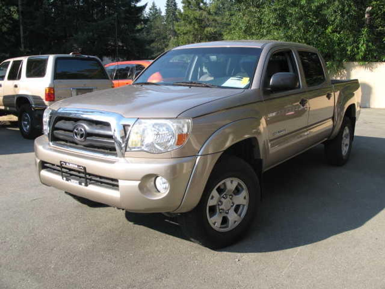 - Engine: 4.0 Liter V6 DOHC
- GVWR: 5450 LBS. (CLASS D)
- US VEHICLE - ODOMETER PICTURE IN MILES
* Features may not be exactly as listed.