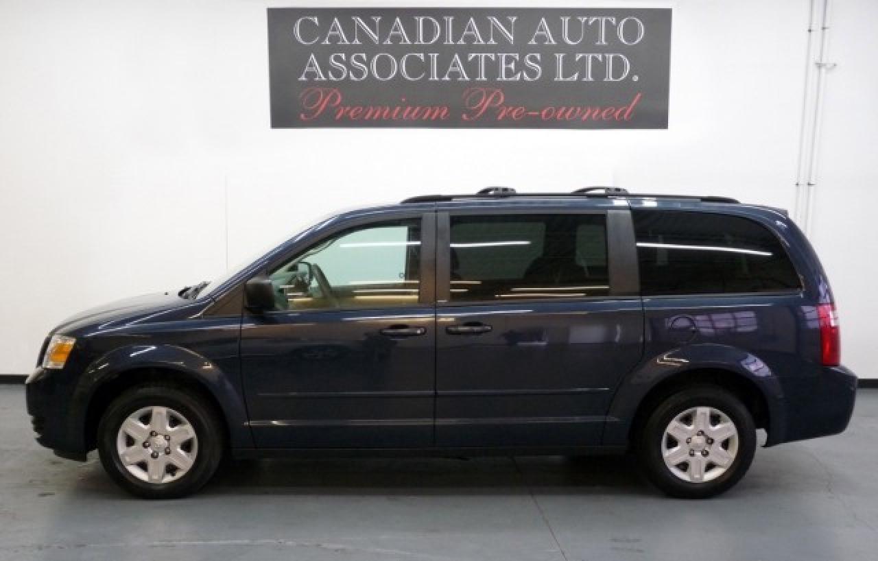 Used 2008 Dodge Grand Caravan SE DVD Entertainment  Stow 'N Go for sale in Guelph, ON