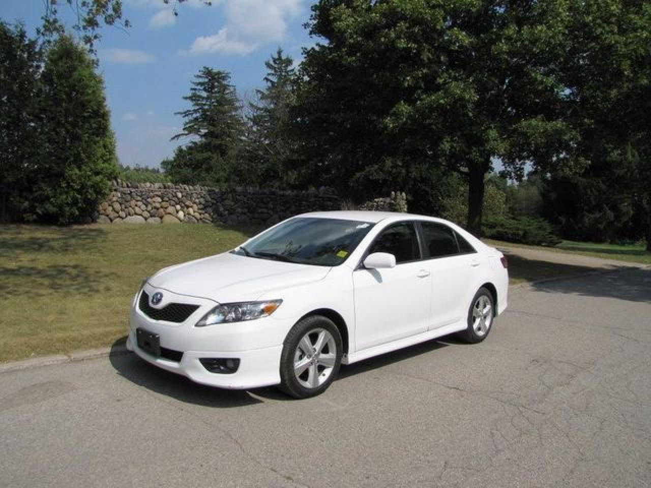 Used 2010 Toyota Camry SE LOADED!! MICHELINS!! Sedan for sale in Guelph, ON