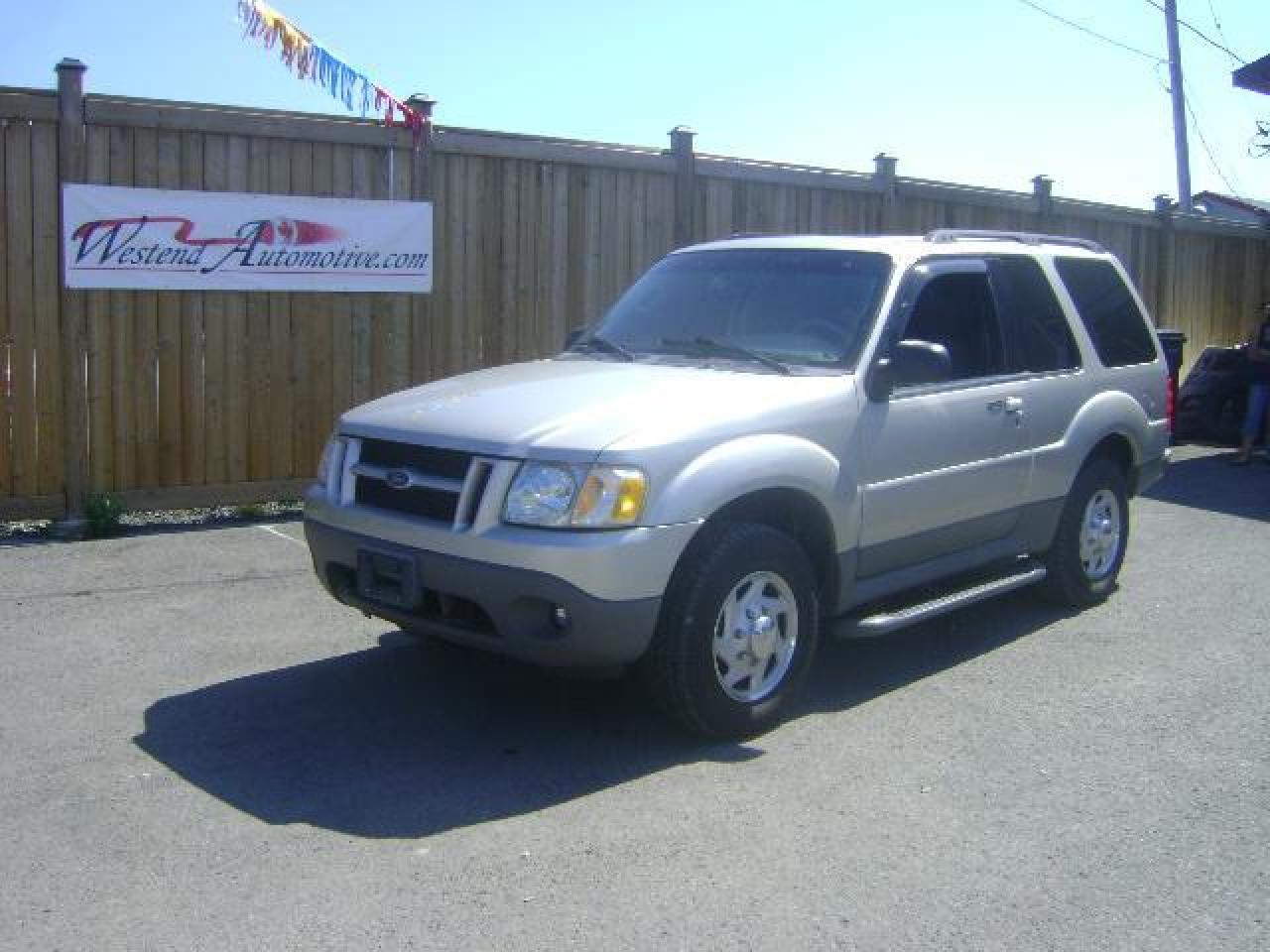 Used 2003 Ford Explorer Sport XLT for sale in Ottawa, ON