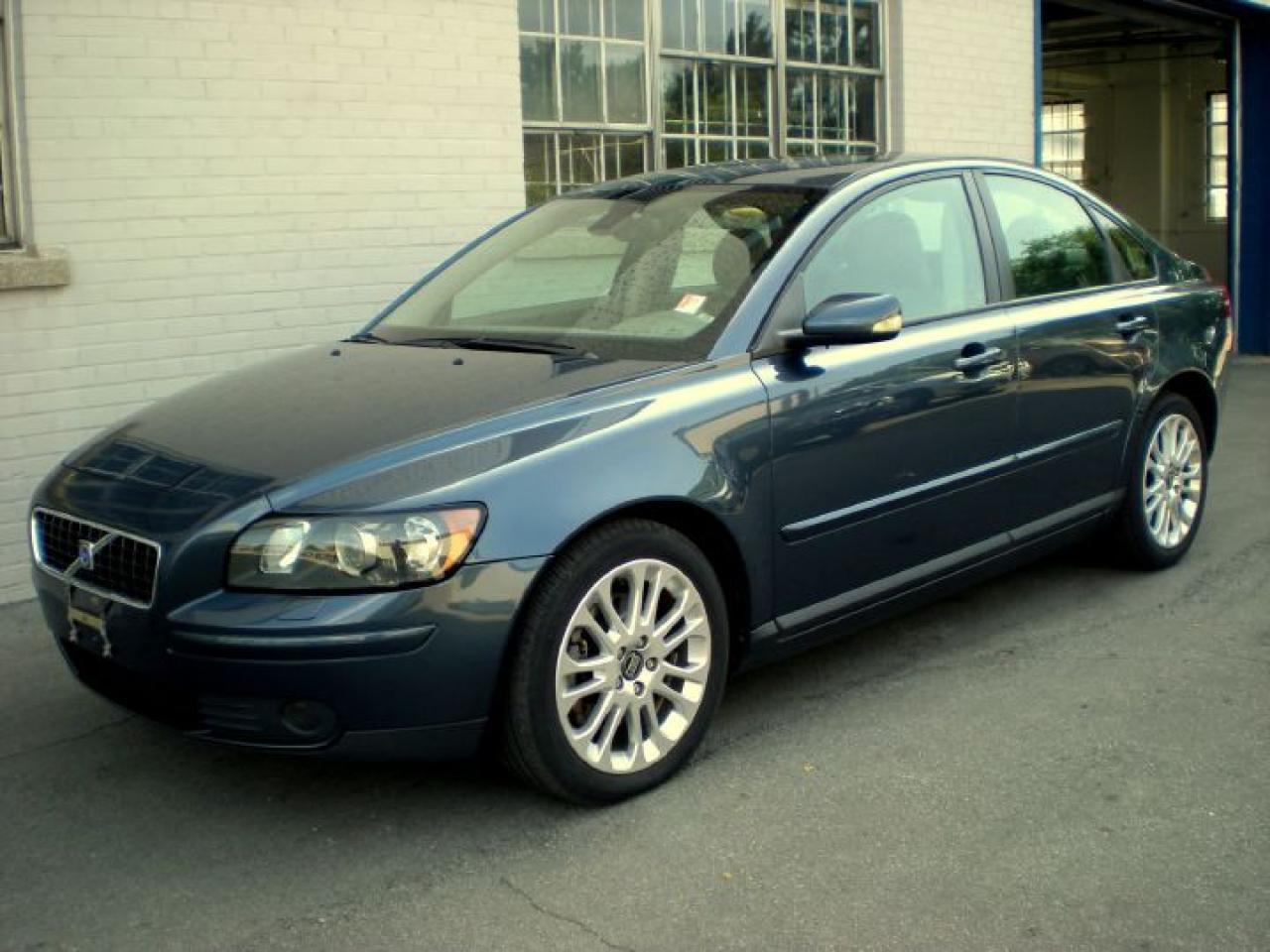 Used 2005 Volvo S40  for sale in Toronto, ON