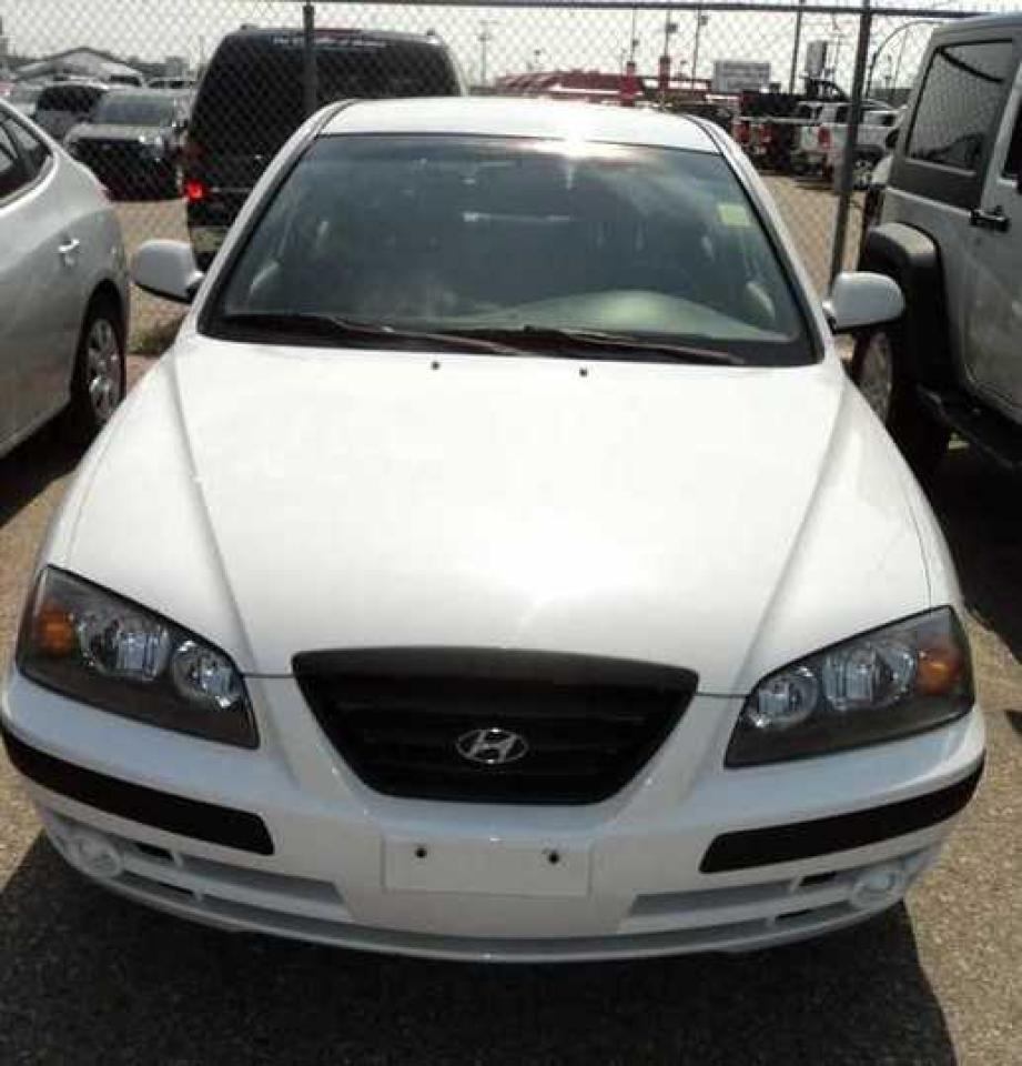 Used 2006 Hyundai Elantra Deluxe for sale in Saskatoon, SK