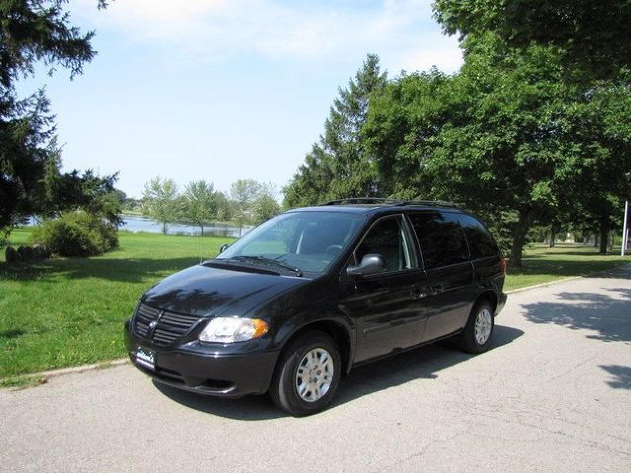 Used 2007 Dodge Caravan SE CHRYSLER LEASE RETURN!! Van for sale in Guelph, ON