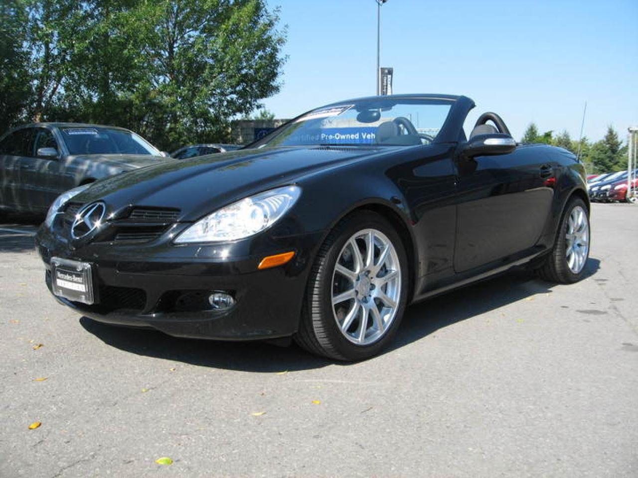 Used 2007 Mercedes-Benz SLK350  for sale in Maple, ON