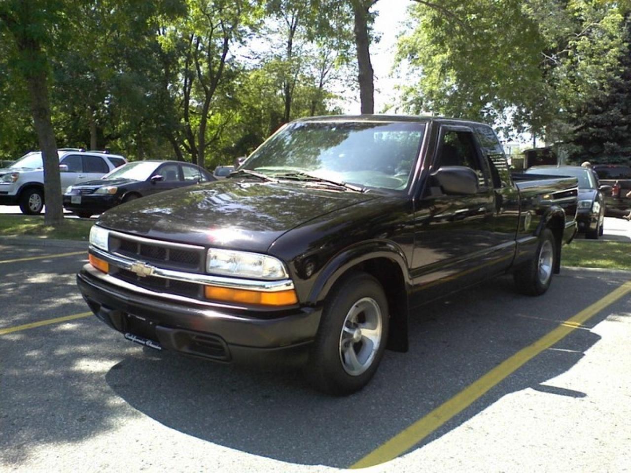 Used 1999 Chevrolet S10  for sale in Toronto, ON