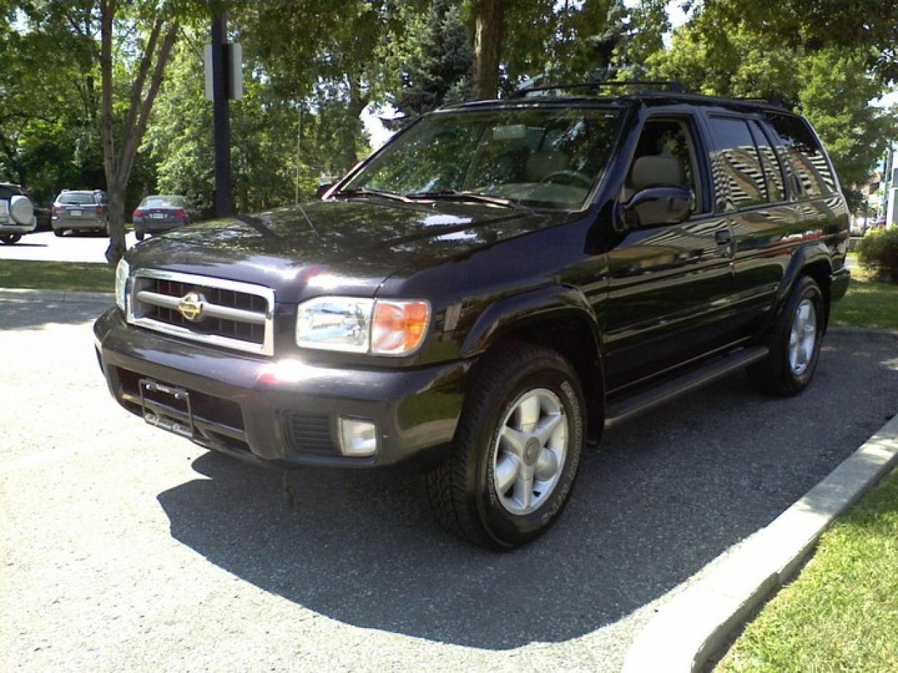 Used 1999 Nissan Pathfinder  for sale in Toronto, ON