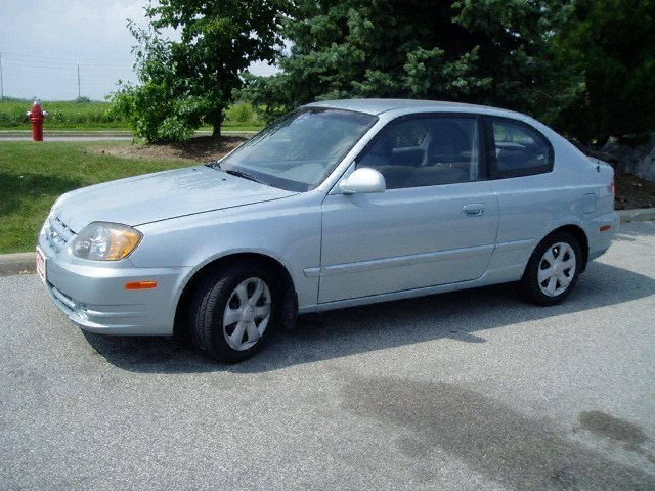 Used 2004 Hyundai Accent GS Comfort package for sale in Cambridge, ON