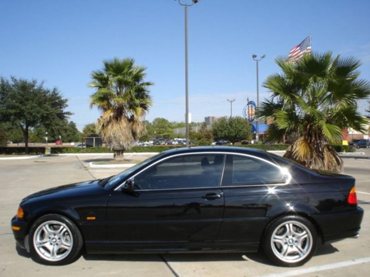 NO HIDDEN FEES, PRICE PLUS TAXES, FINANCING OPTION AVAILABLE WITH LOW INTEREST RATE (O.A.C) . WARRANTY AVAILABLE UP TO 5 YEARS.District One Auto is a retail dealership, vehicles are not certified and E-tested and drivable. Certification and E-test are available from $345, Vehicles may be purchased as-is, government taxes and licensing extra.