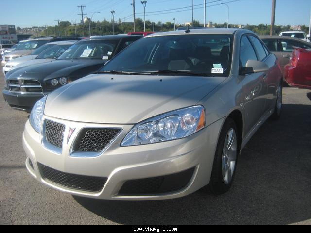 Used 2009 Pontiac G6 SE for sale in Calgary, AB