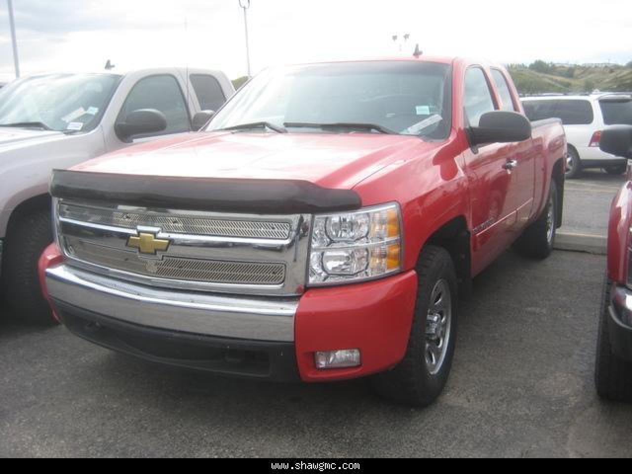 Used 2008 Chevrolet Silverado K1500 EXT  for sale in Calgary, AB