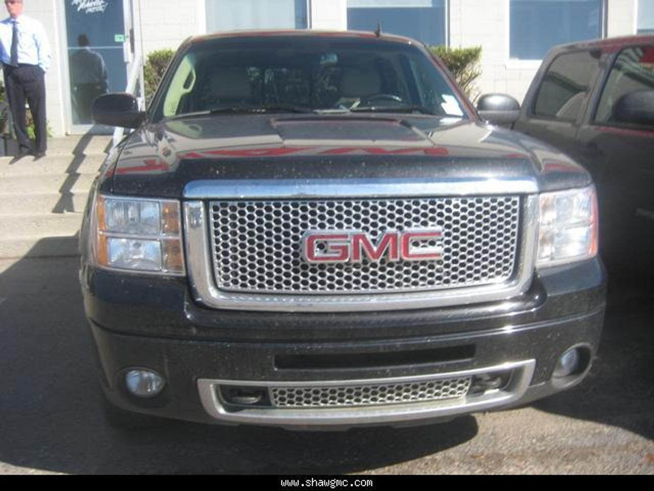 615620.10862573