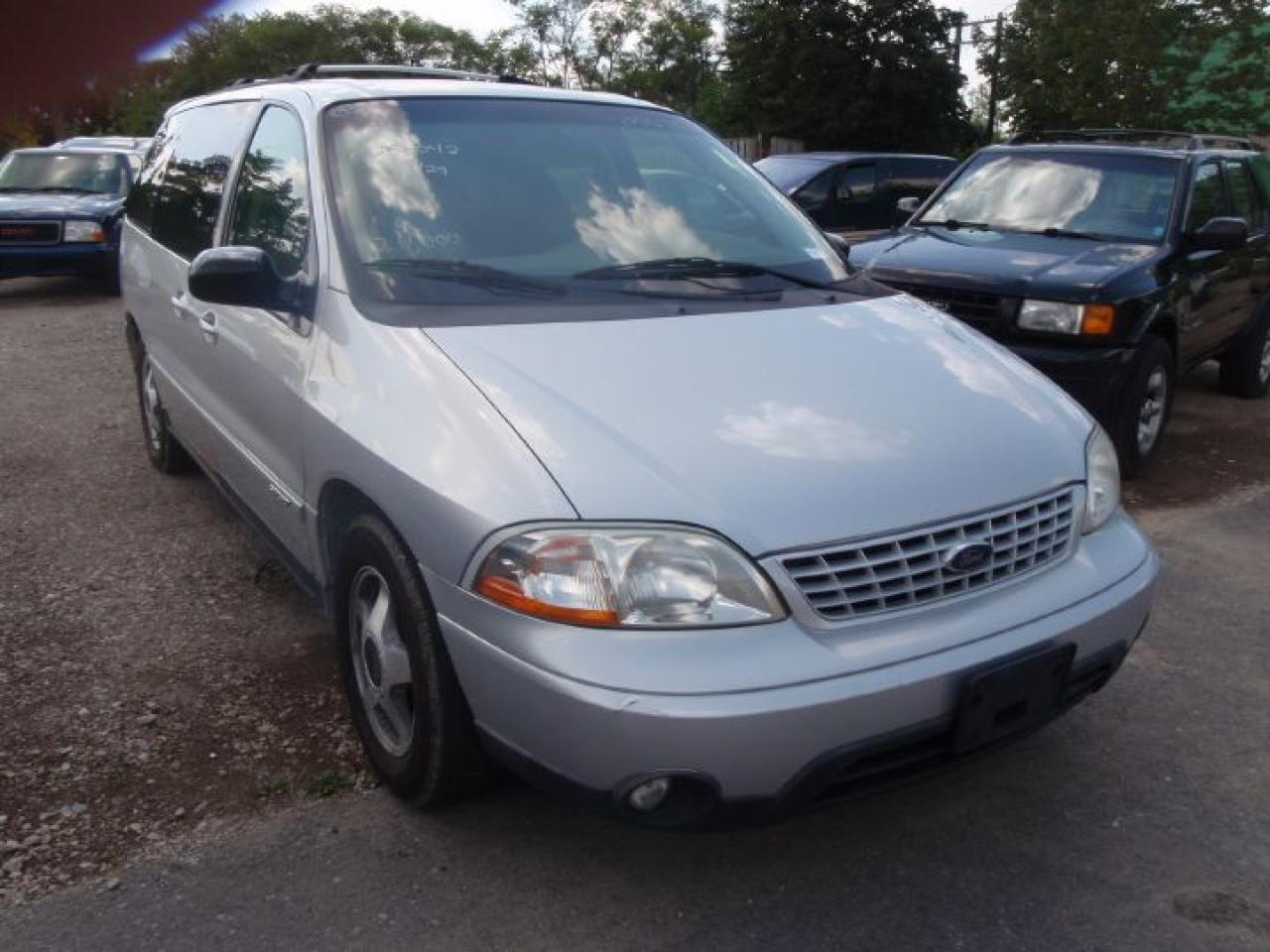 Used 2002 Ford Windstar Sport for sale in Mississauga, ON