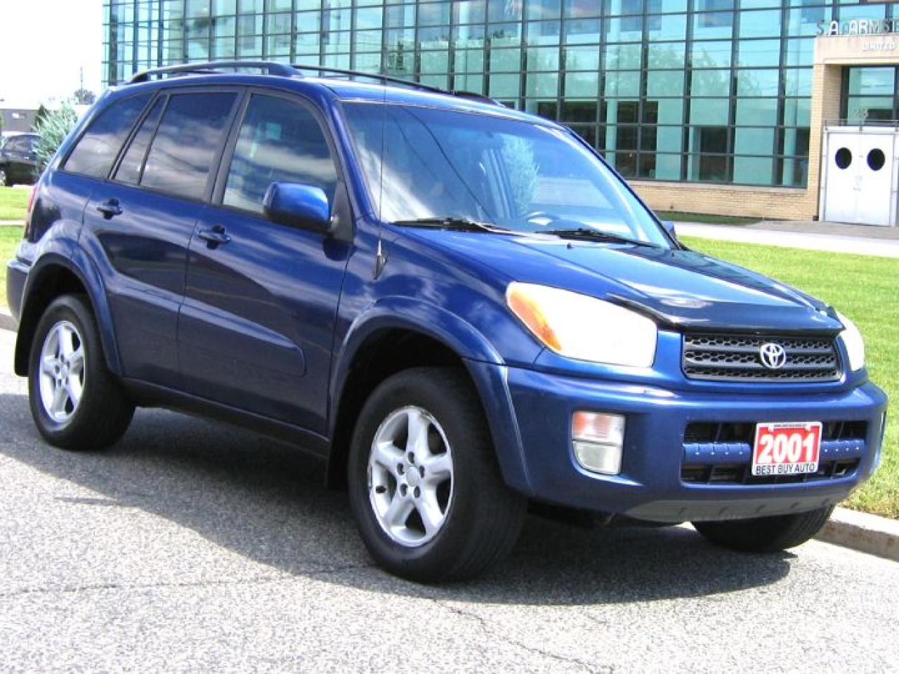 Used 2001 Toyota RAV4 AWD ALLOYS ROOF RACK PLASTIC COVER for sale in Scarborough, ON