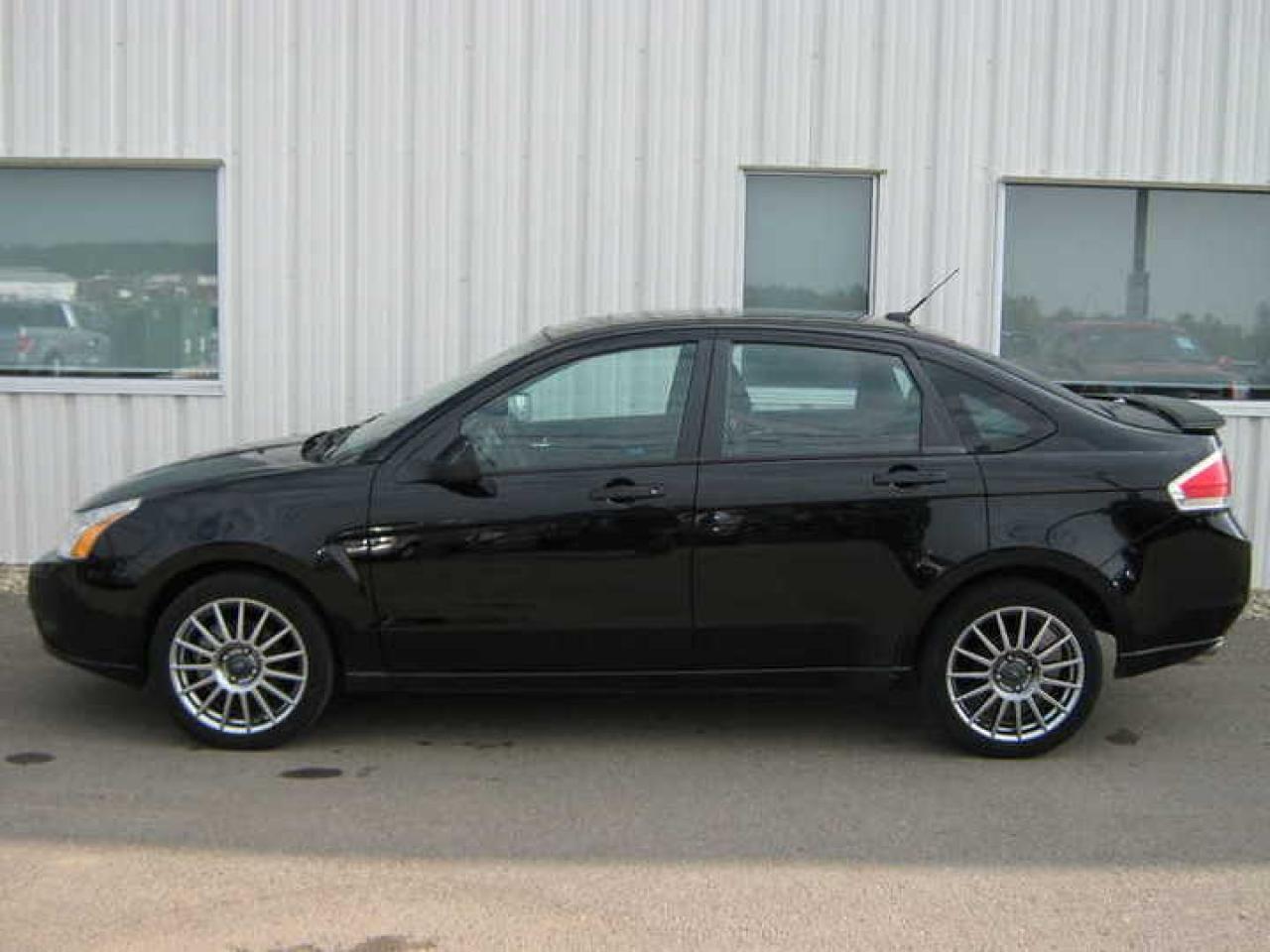 Used 2009 Ford Focus SES for sale in Drayton Valley, AB