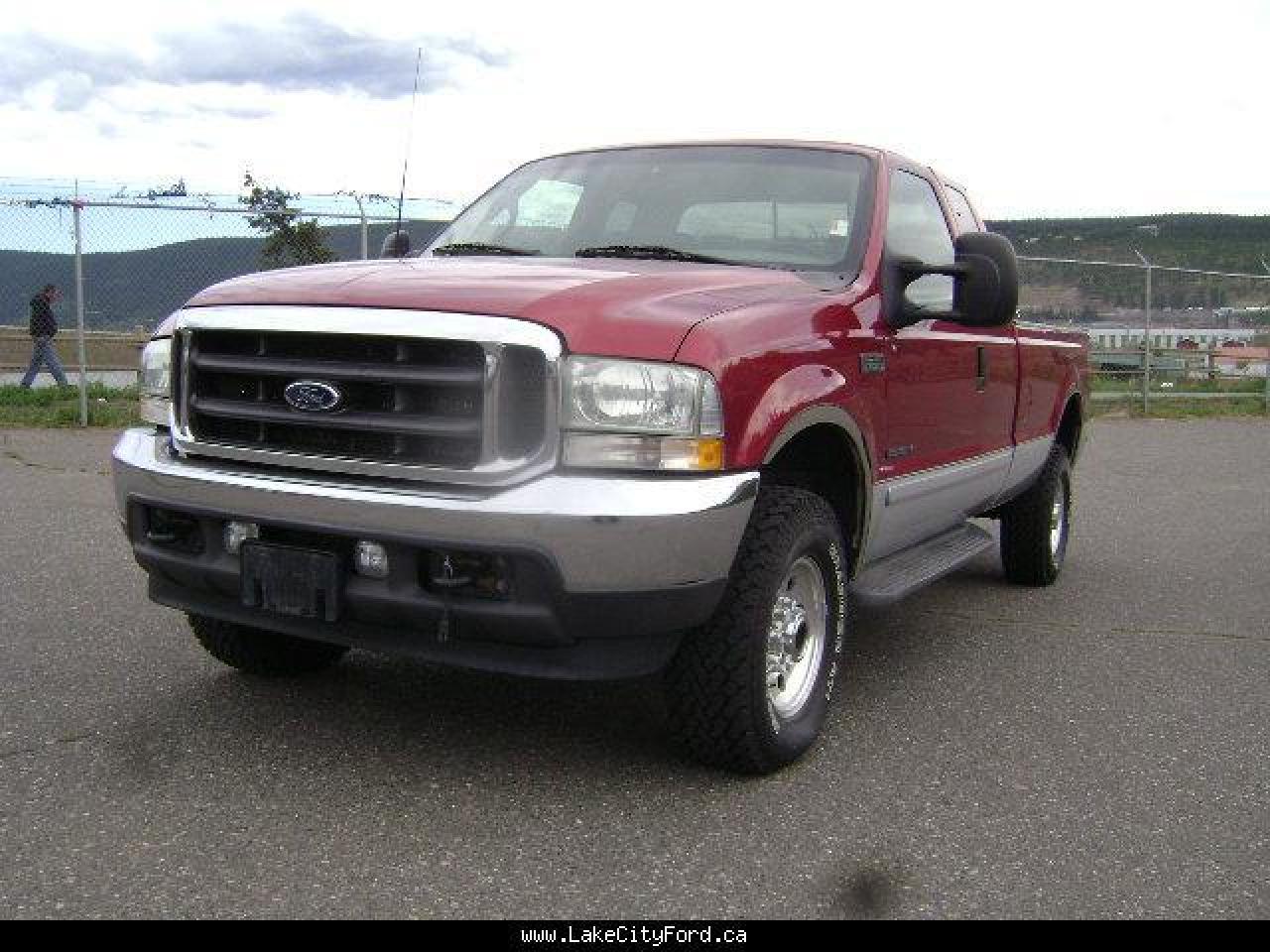 Used 2002 Ford F250 SUPER DUTY 3/4 TON XLT for sale in Williams Lake, BC