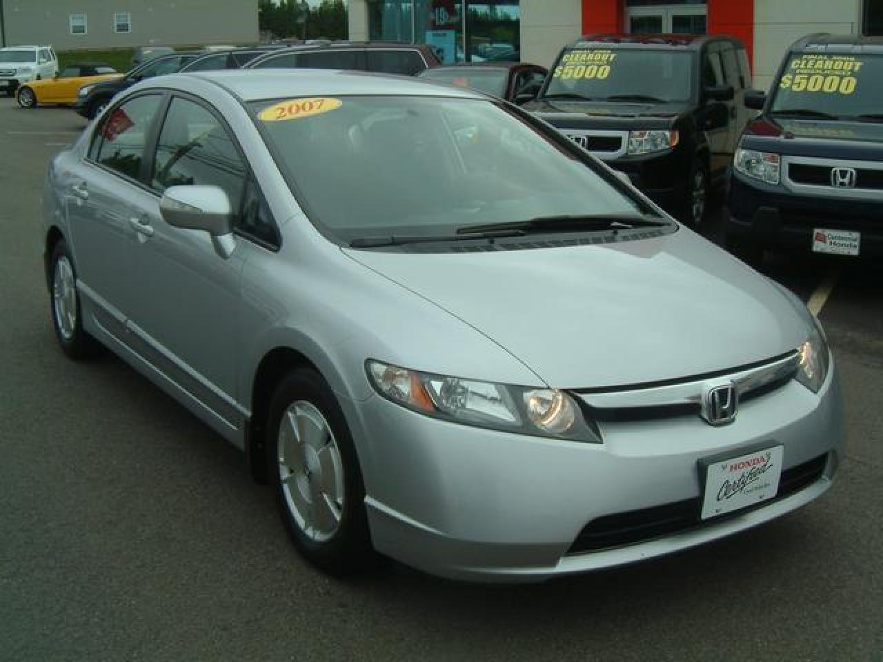 616017