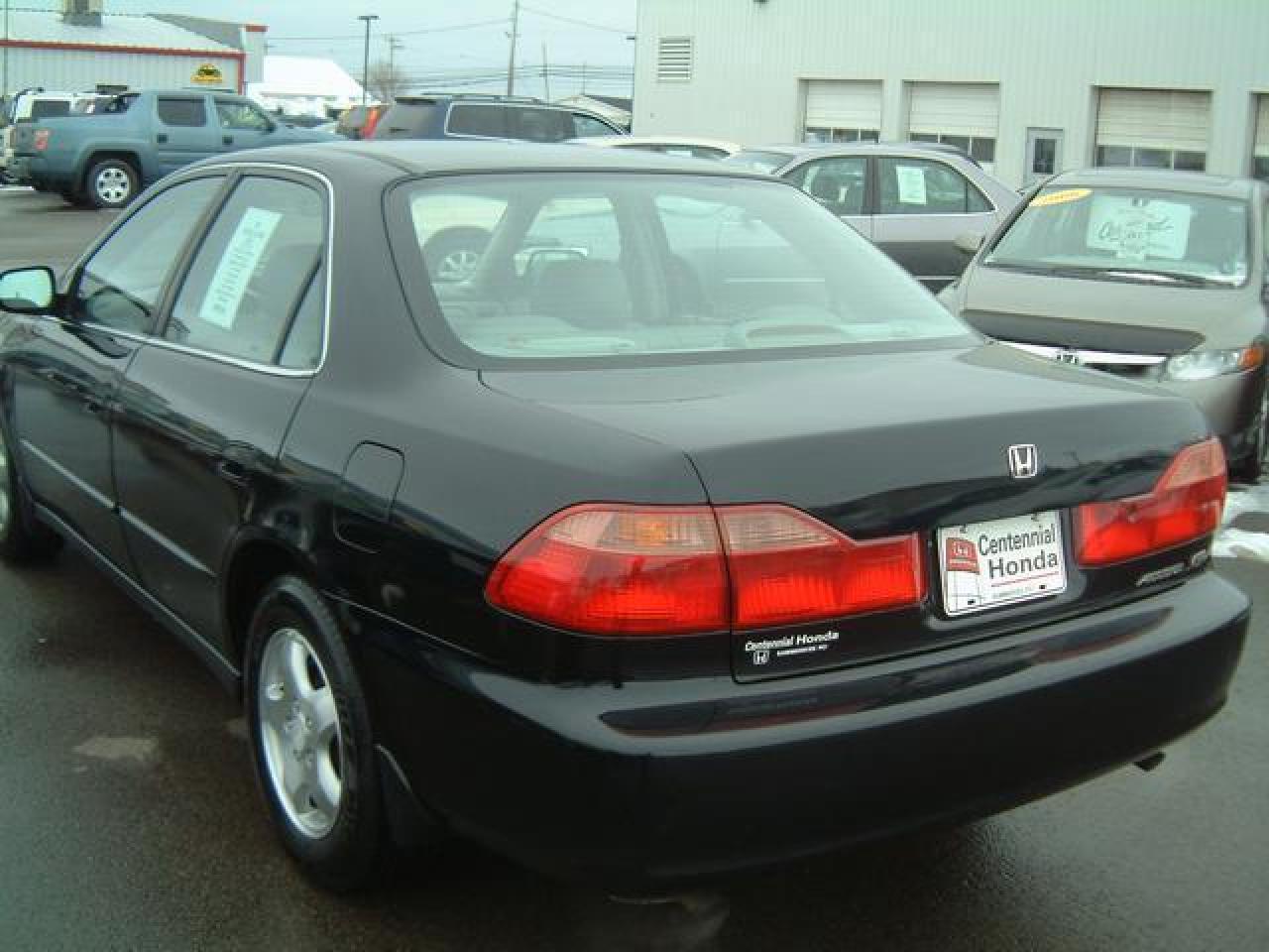 616023
