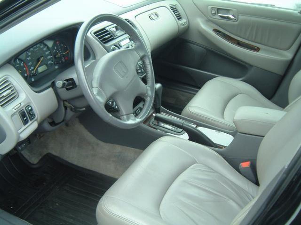 616023.10336094