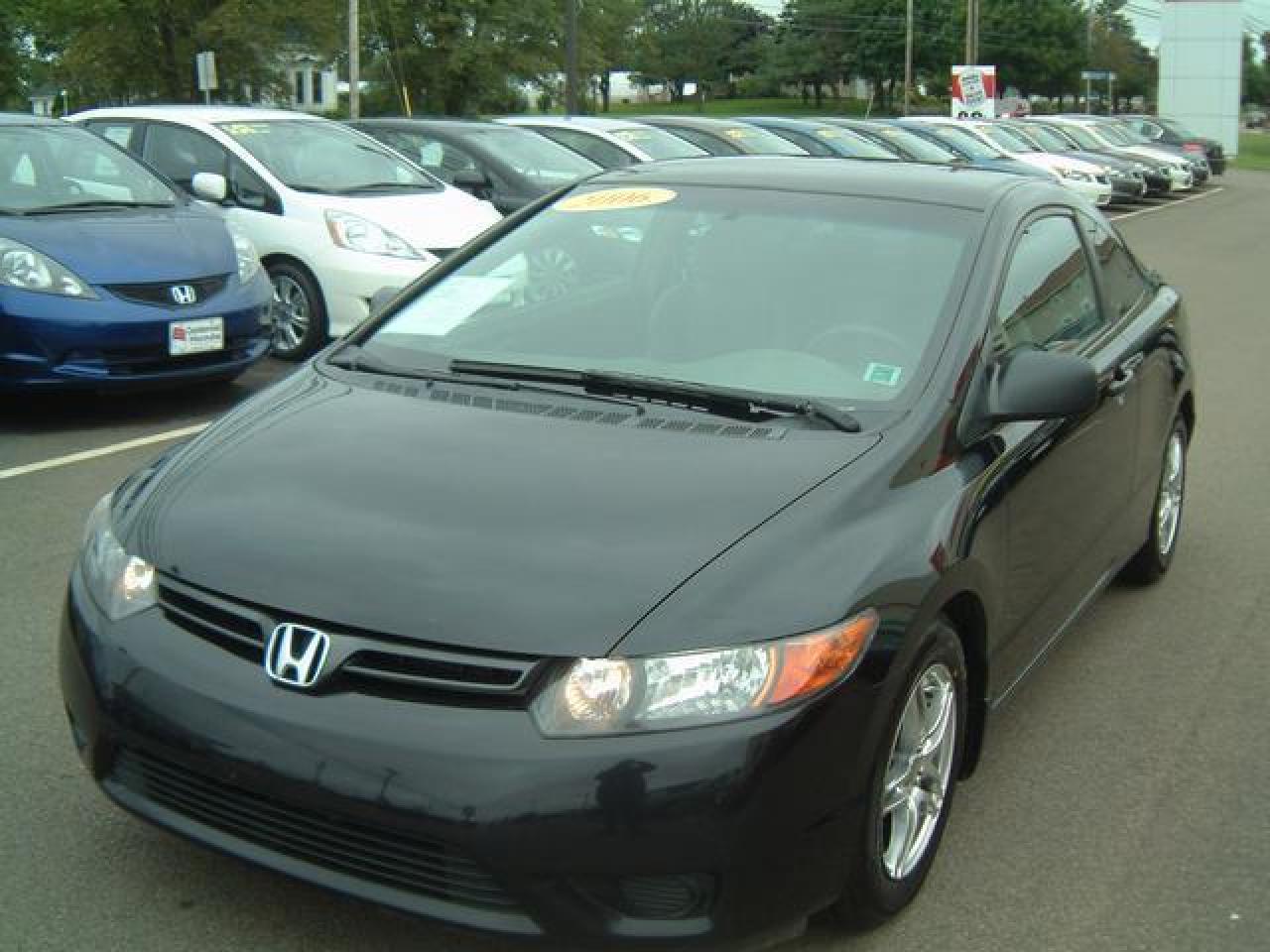 Used 2006 Honda Civic Cpe DX-G for sale in Summerside, PE