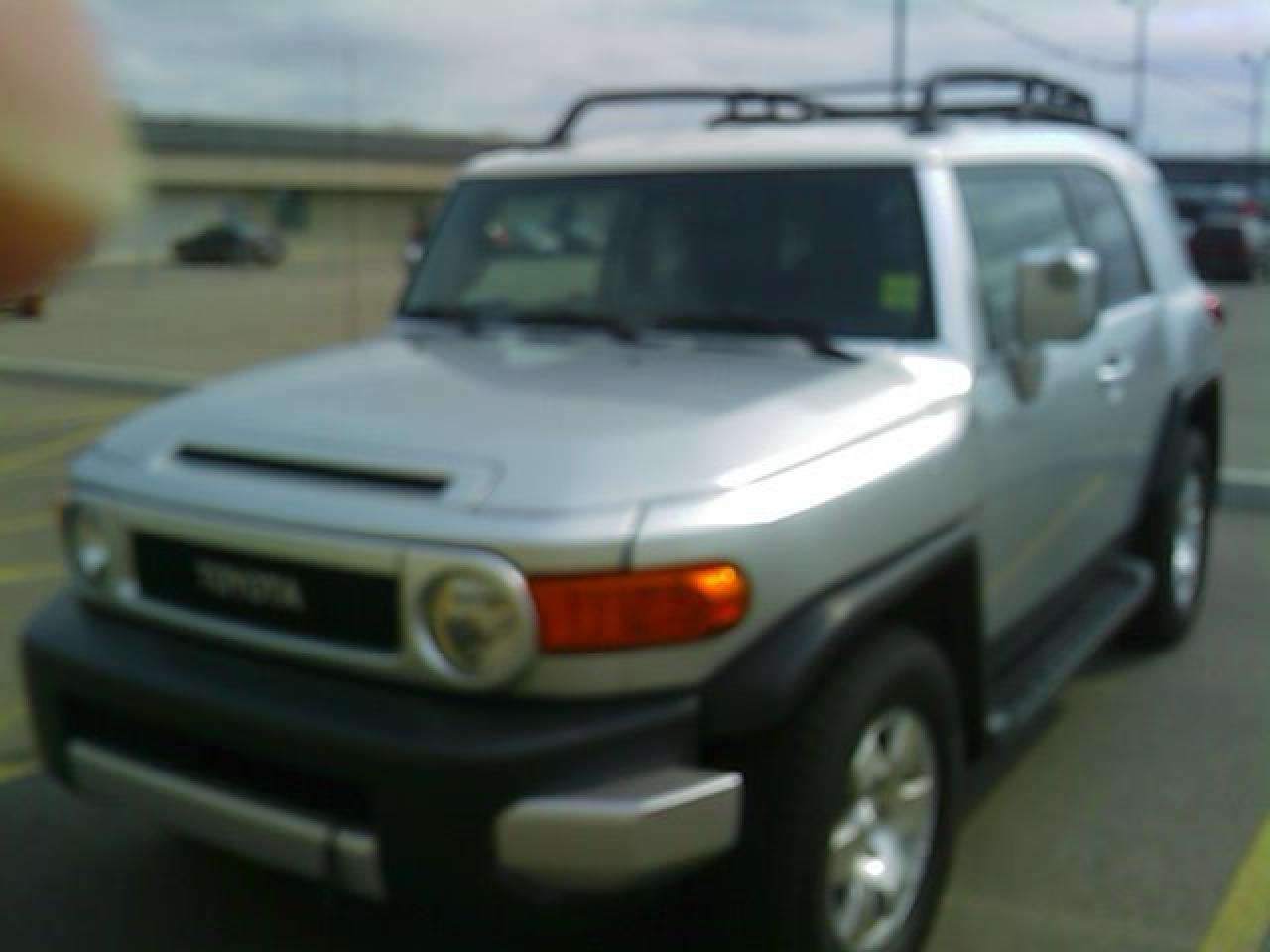 Used 2007 Toyota FJ Cruiser GL for sale in Lethbridge, AB