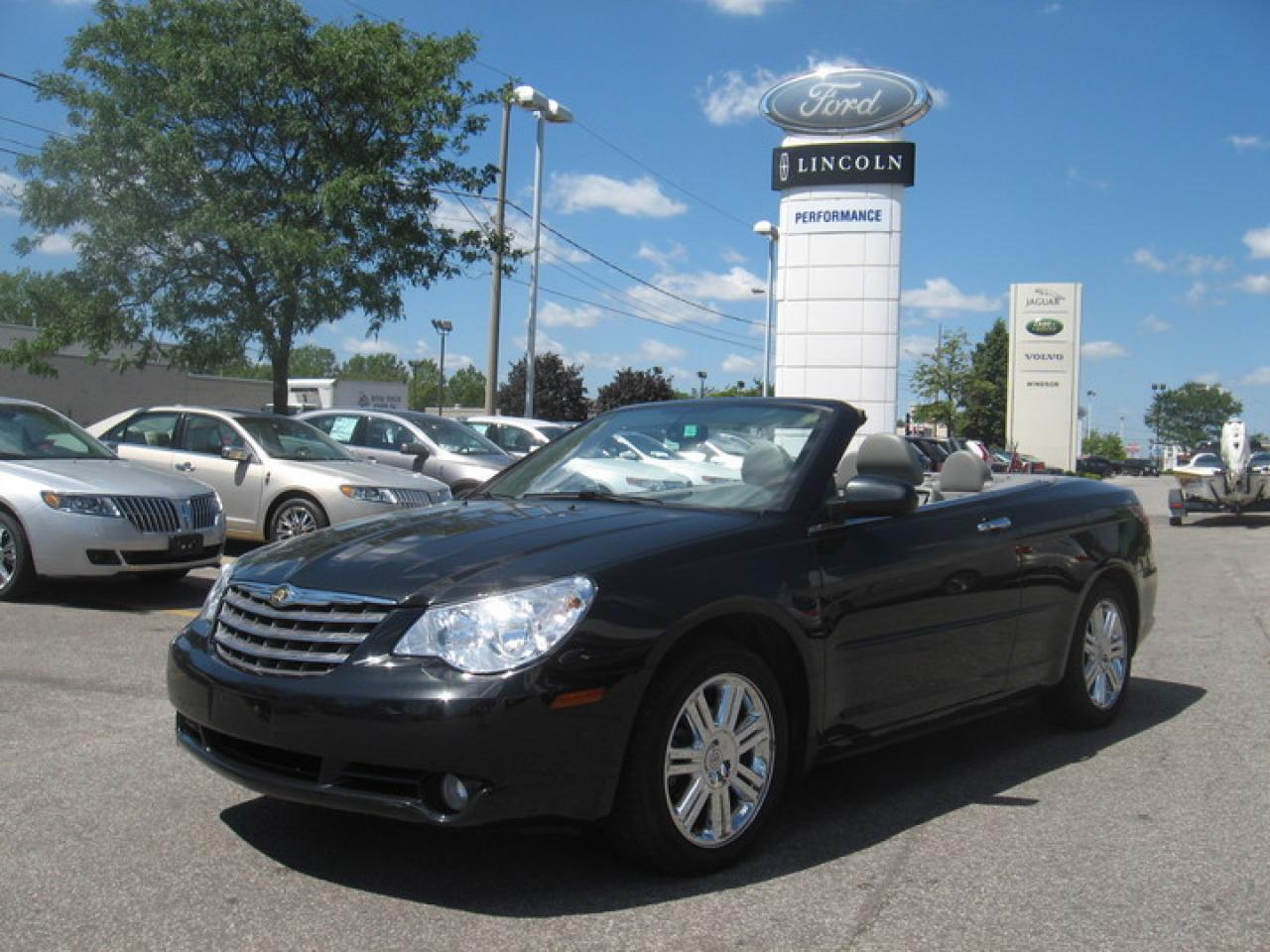 Used 2008 Chrysler Sebring Limited for sale in Windsor, ON