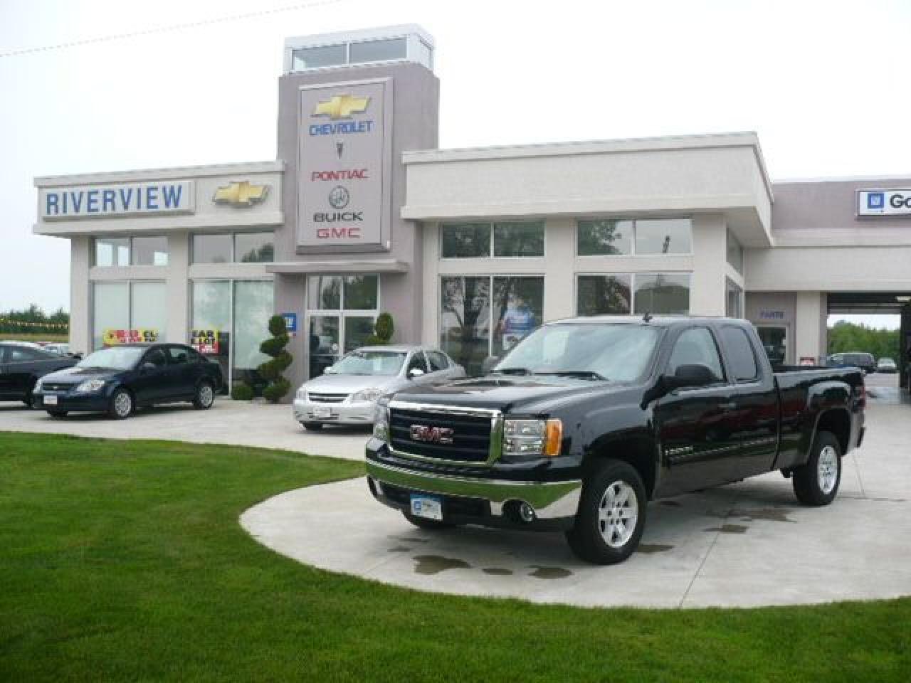 Used 2007 GMC Sierra SLE for sale in Wallaceburg, ON