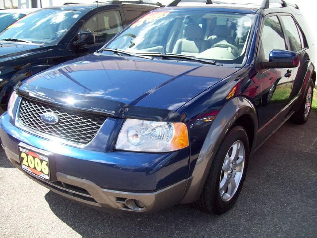 Used 2006 Ford Freestyle SEL for sale in Waterloo, ON