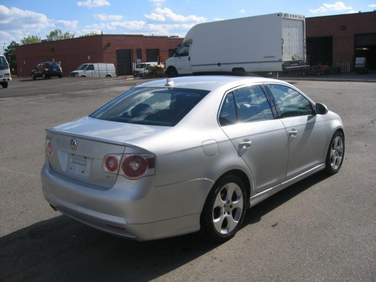 616238