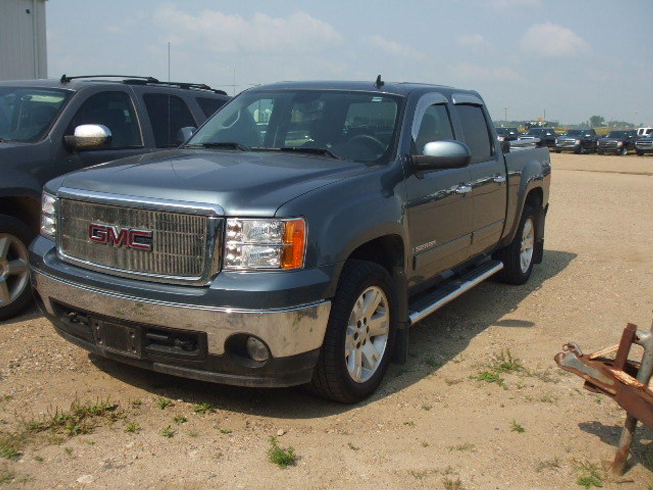Used 2008 GMC K1500 SLT for sale in Virden, MB