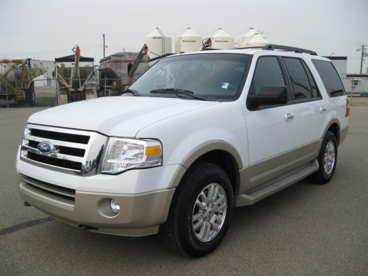 Used 2010 Ford Expedition Eddie Bauer 4x4 for sale in Innisfail, AB