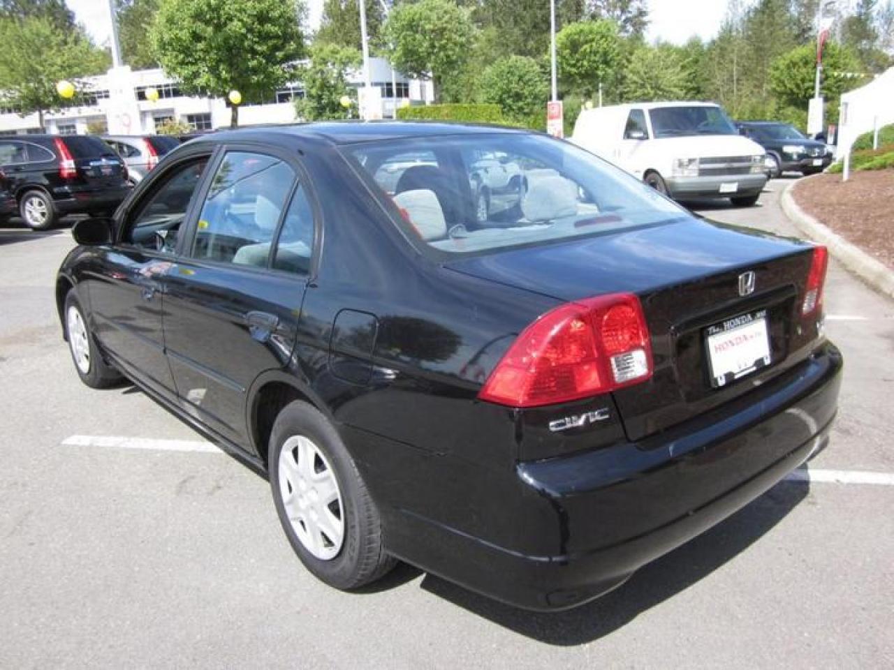 616558