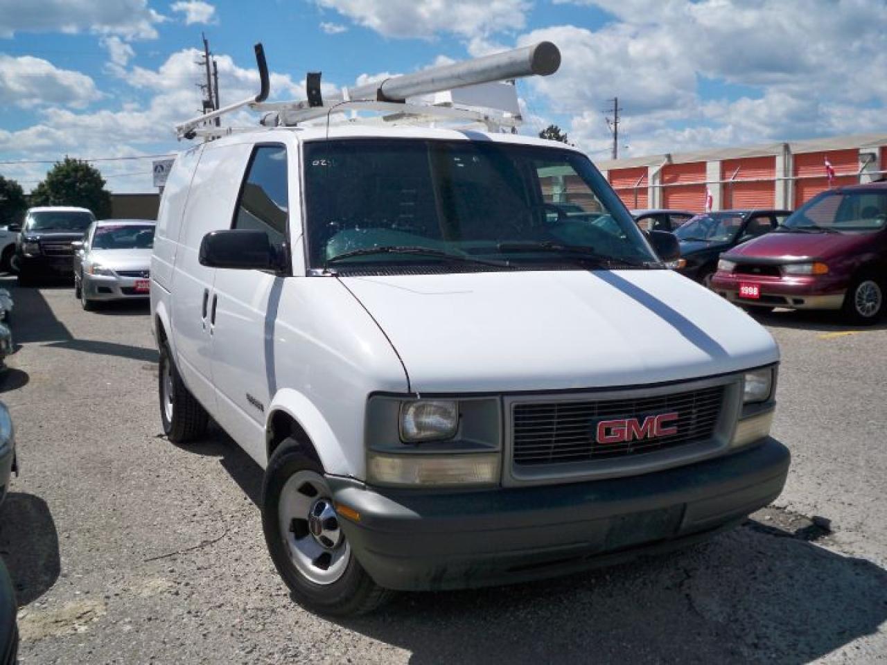 Used 2002 GMC Safari  for sale in Mississauga, ON