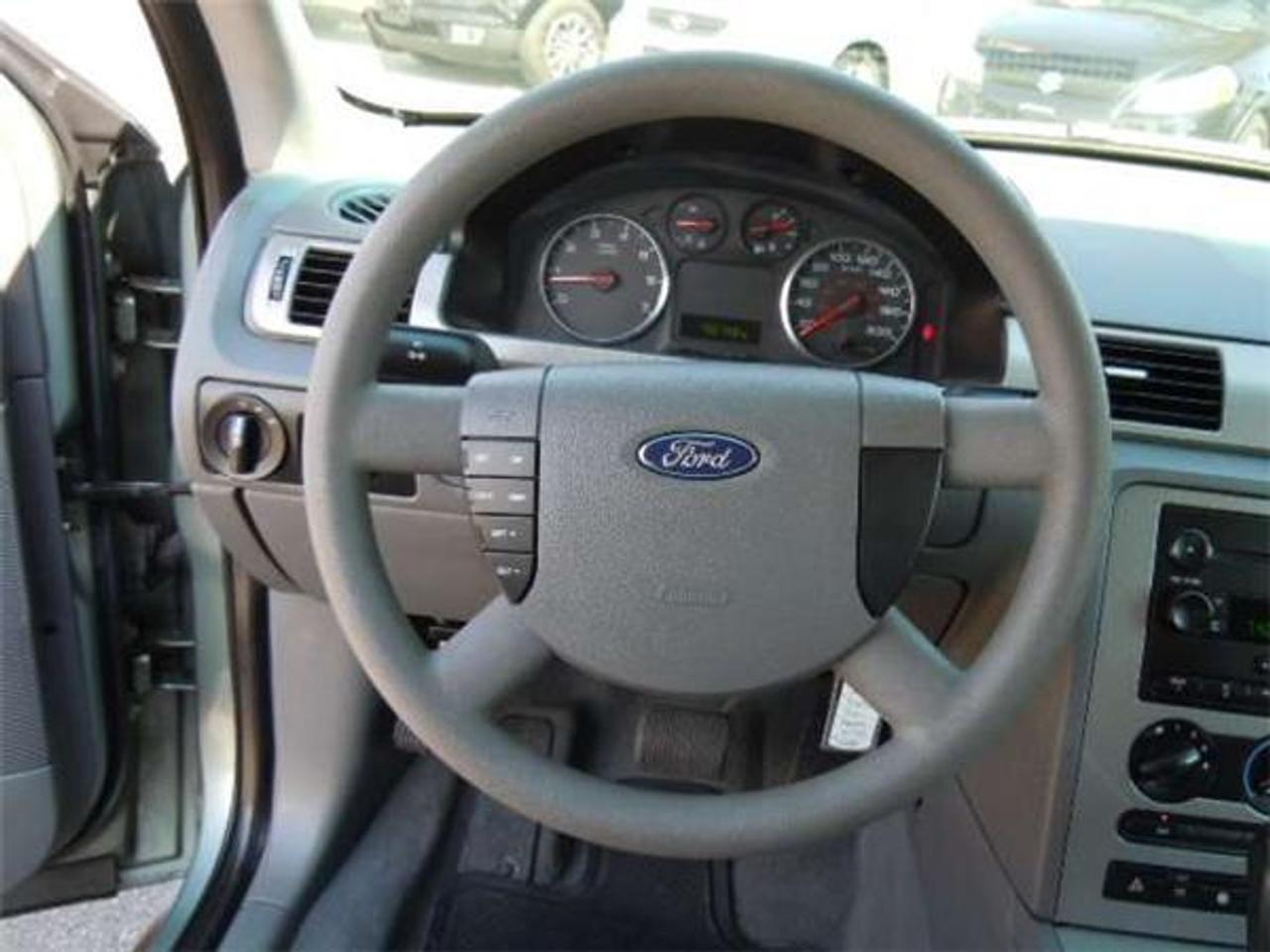 ITS A SUMMER SAVINGS EVENT!!! ONLY THE BEST @401 DIXIE KIA! ~ WAS ASKING $11,950 NOW ON SALE FOR $10,950!!! WE ARE >>OPEN 7-DAYS A WEEK!<< THIS VEHICLE IS CARPROOF VERIFIED FOR YOUR PROTECTION! WE ARE A PROUD MEMBER OF www.carnationcanada.com! WITH OVER 1500 VEHICLES THAT ARE NOT ALL ADVERTISED YET!  CALL @1-888-334-5082 FOR DETAILS AND TO BOOK YOUR TEST DRIVE! (SALE PRICE INCLUDES SAFETY CERTIFICATION & E-TEST; SALE PRICE DOES NOT INCLUDE HST & LICENSING FEES.)