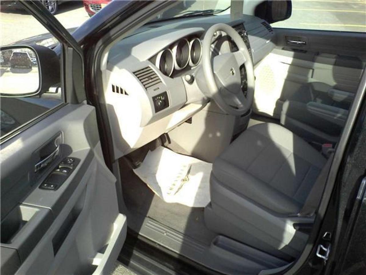 Used 2009 Dodge Grand Caravan SE for sale in Burlington, ON
