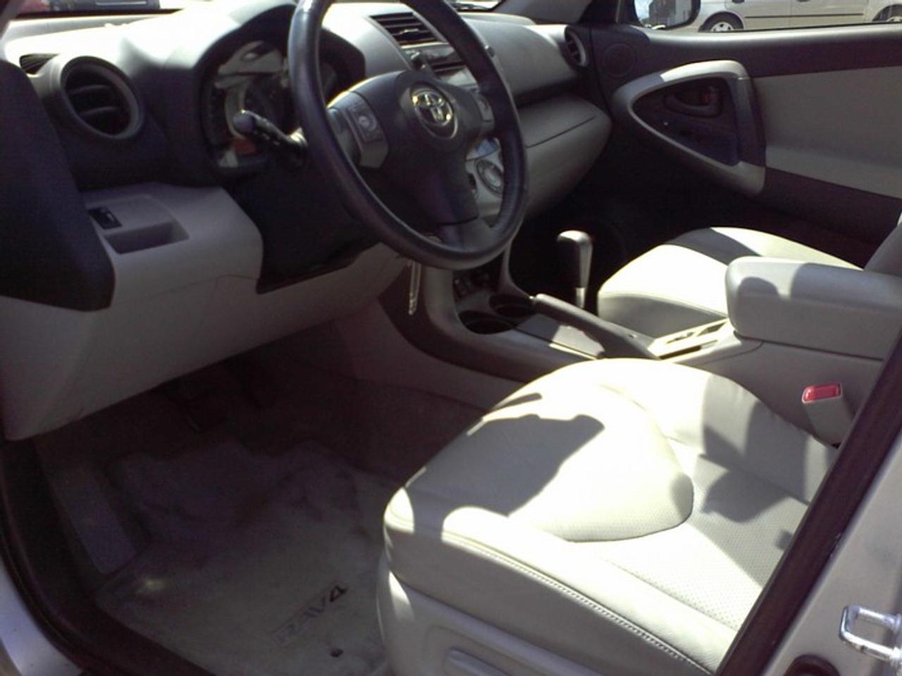 616847.10389187