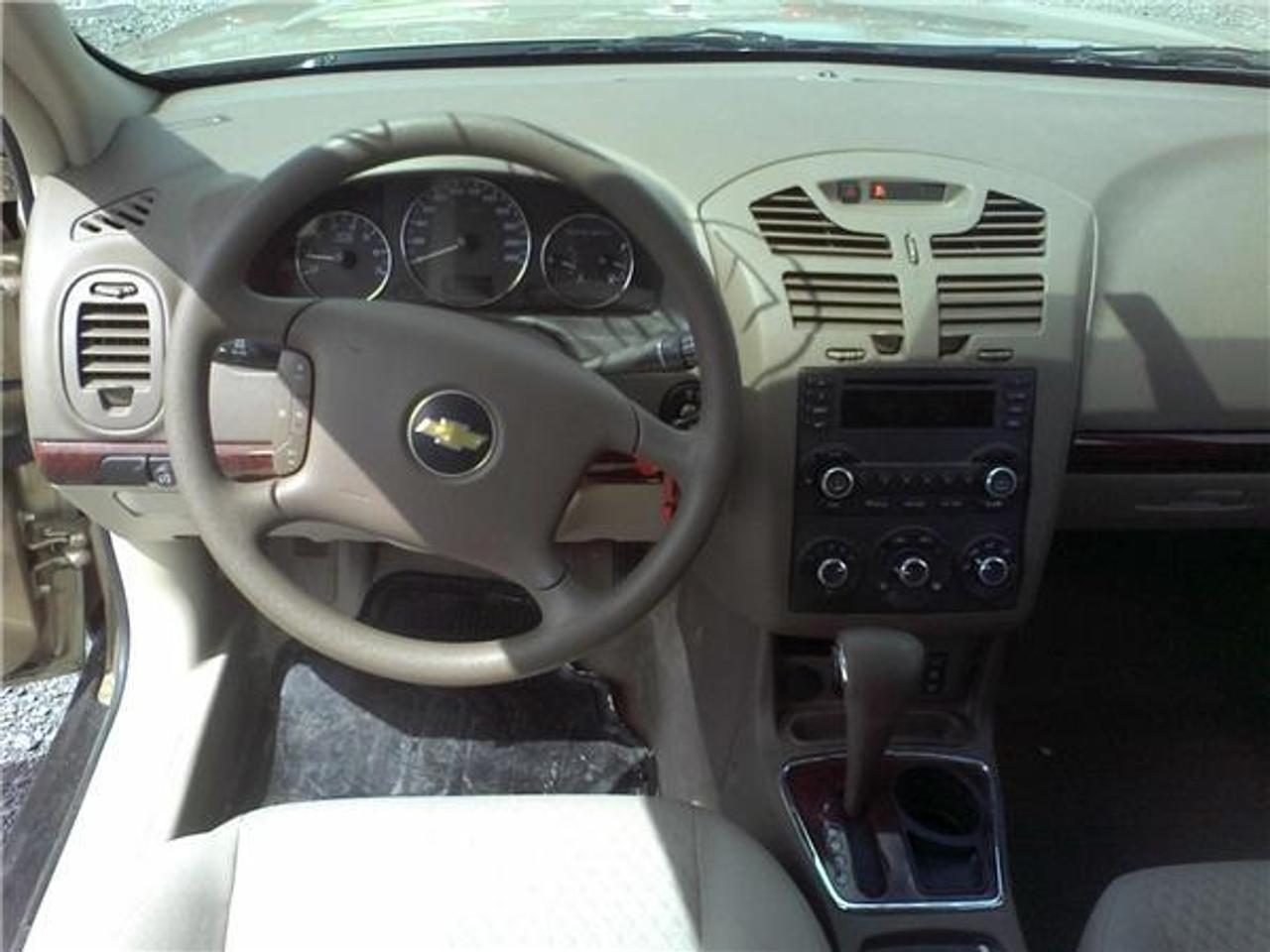 616892.11067168