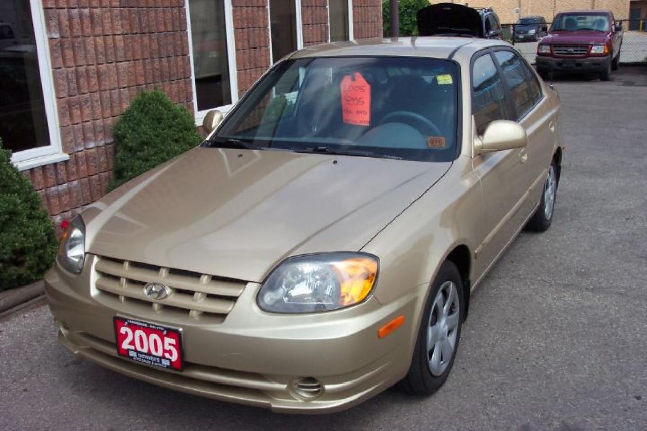 Used 2005 Hyundai Accent GL for sale in Cambridge, ON