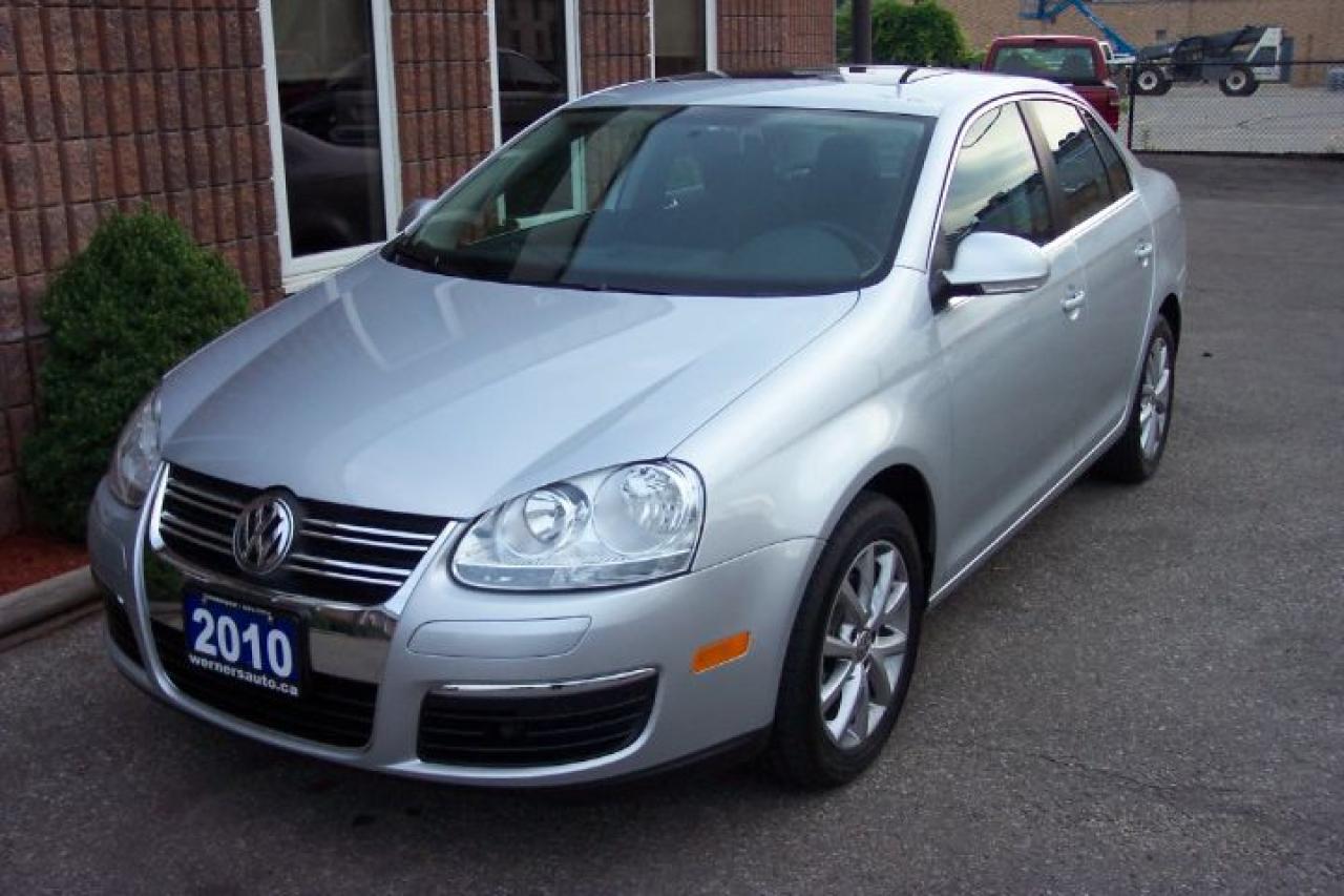 Used 2010 Volkswagen Jetta Comfortline w/sunroof for sale in Cambridge, ON