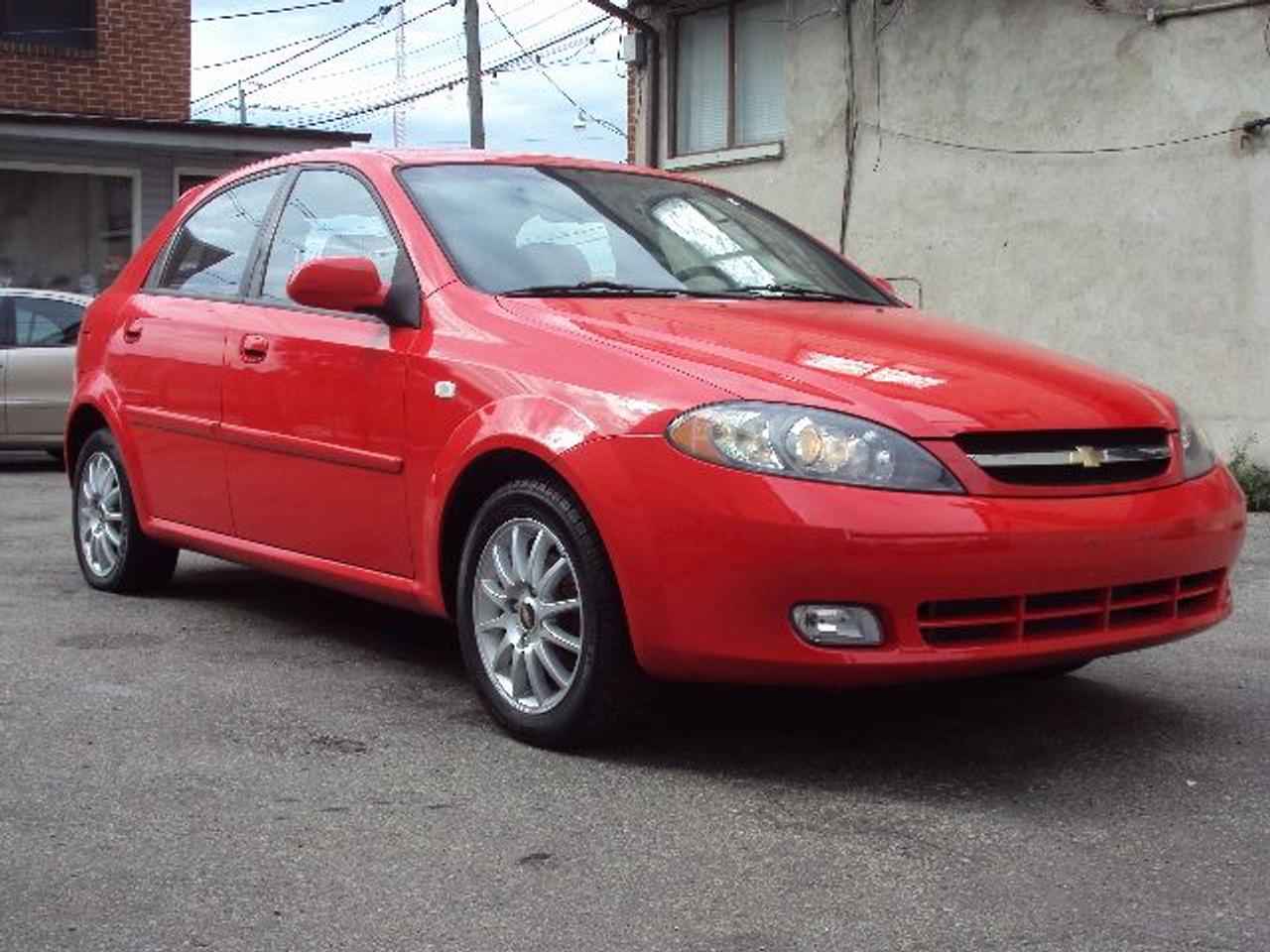 Used 2006 Chevrolet Optra5 LT, Auto, Loaded, Carproofed & GM Warranty for sale in Toronto, ON