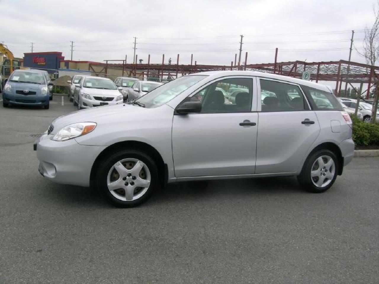 Used 2006 Toyota Matrix BASE W/AIR for sale in Langley, BC
