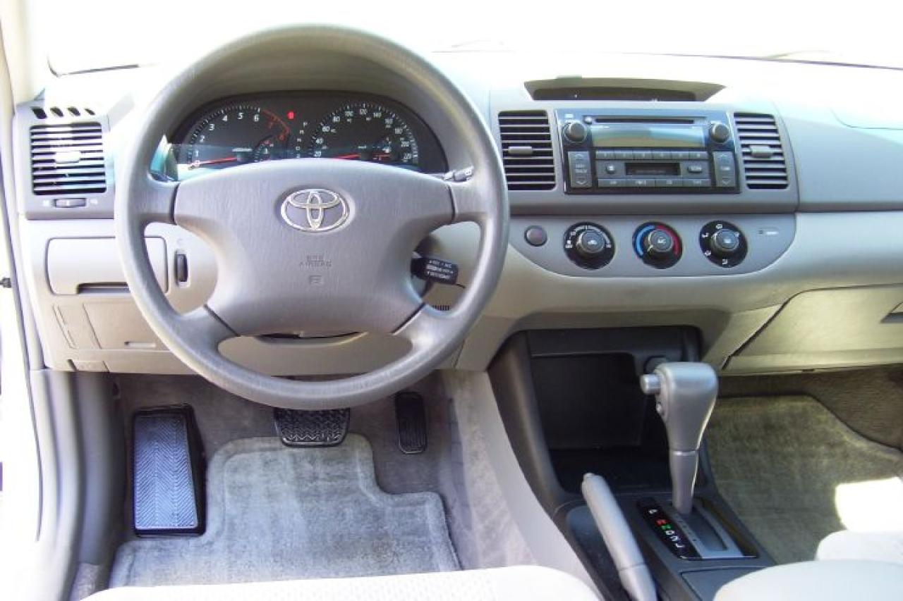 Used 2002 Toyota Camry LE for sale in Renfrew, ON