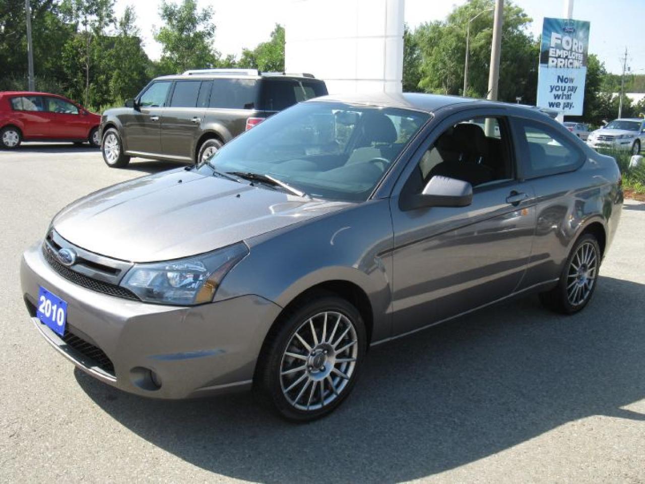 Used 2010 Ford Focus SES for sale in Cambridge, ON