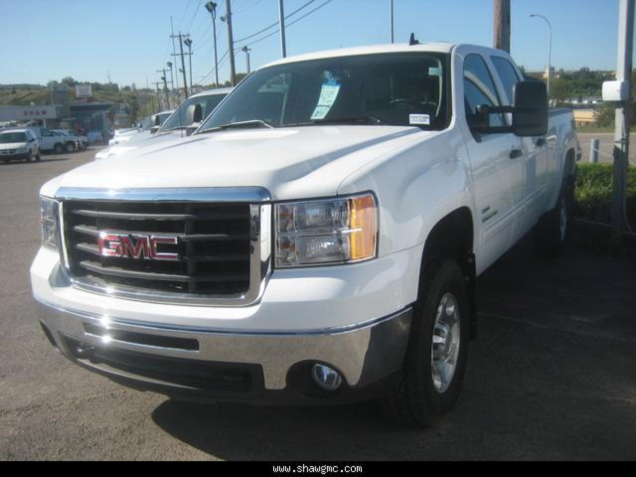 Used 2010 GMC Sierra K2500 Crew SLE for sale in Calgary, AB