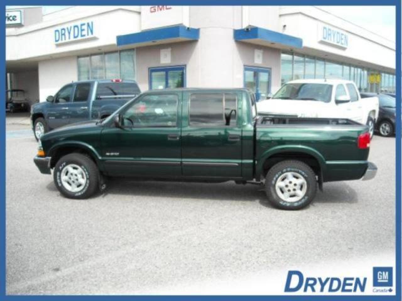 Used 2002 Chevrolet S-10 LS for sale in Dryden, ON