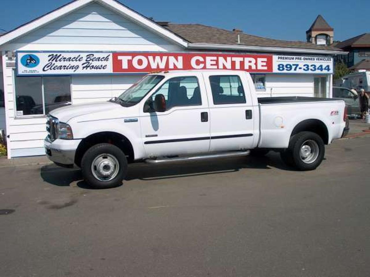 Used 2007 Ford F-350 XLT Crew Cab DRW 4WD for sale in Courtenay, BC