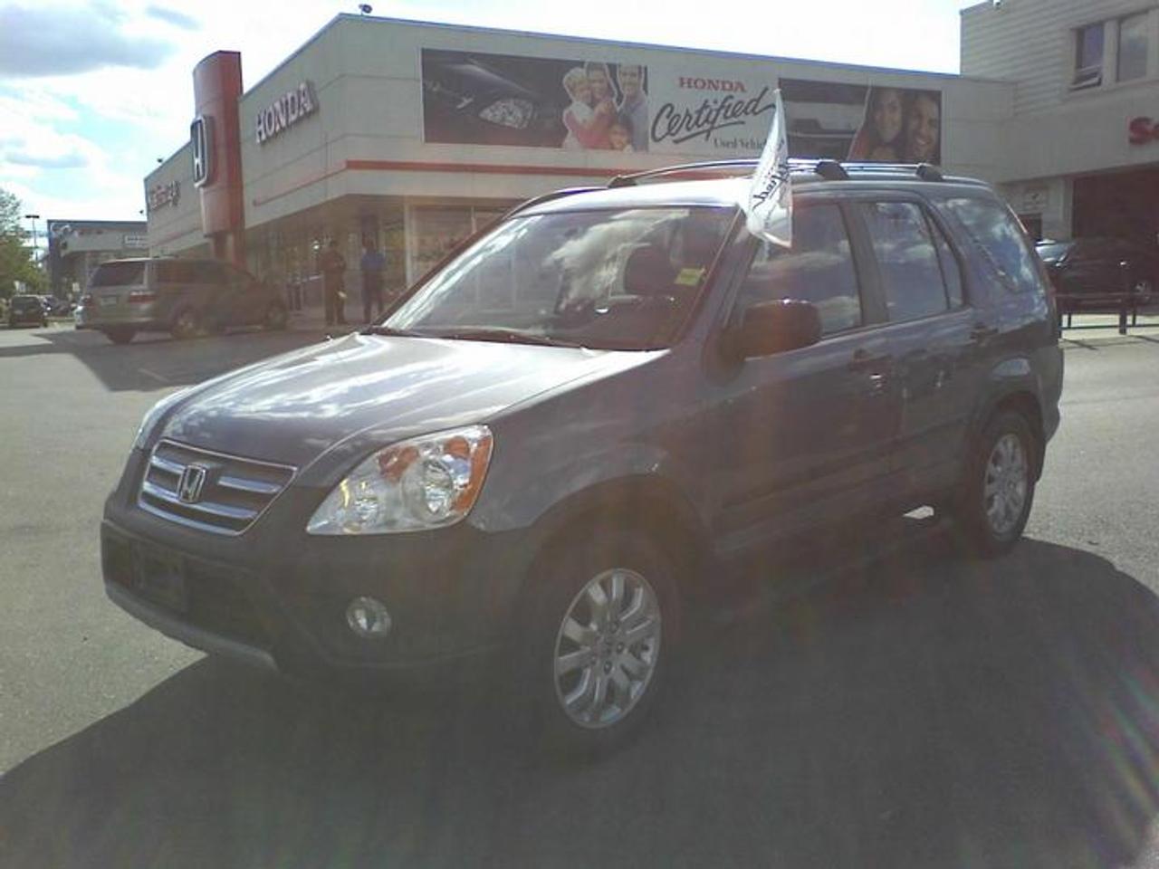 Great Family SUV, Includes the balance of Hondas 6yr/120km Powertrain Warranty and our mississauga honda certified program. excellent condition. Call us toll-free at 1 866 928-1588