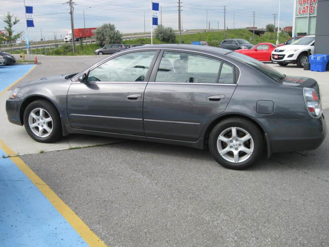617295