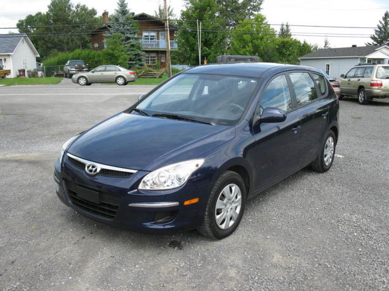 Used 2010 Hyundai Elantra  for sale in Rockland, ON